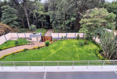 4 Bed House with En Suite in Rosslyn - 4