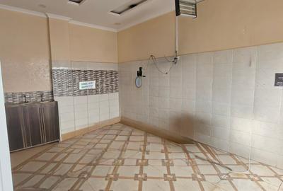 Shop with Parking in Karen