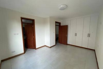 2 Bed Apartment in Kilimani - 2