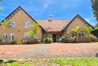 4 Bed House with En Suite in Runda