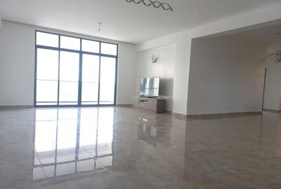 4 Bed Apartment with En Suite at Westlands Rd - 4