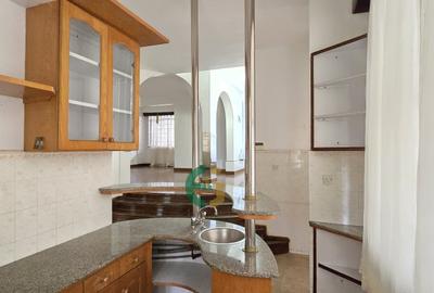 4 Bed Townhouse with Staff Quarters in Kileleshwa