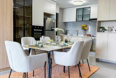 3 Bed Apartment with En Suite in Riverside - 4