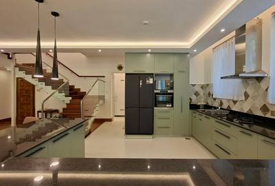 Furnished 2 Bed Apartment with En Suite in Gigiri - 3