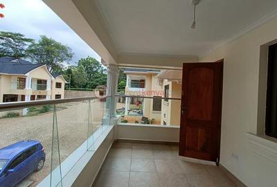 4 Bed House with En Suite at Lavington