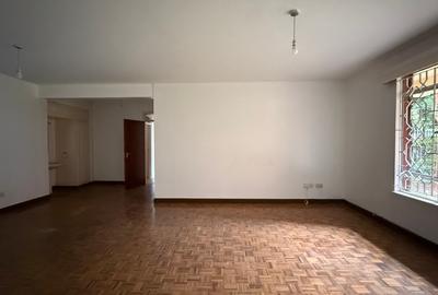 4 Bed Apartment with En Suite in Riverside