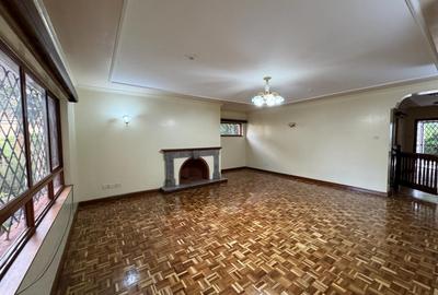 4 Bed Townhouse with En Suite in Westlands Area