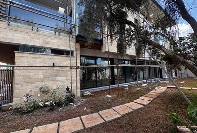 5 Bed Villa with En Suite at Grevilea Groove - 2