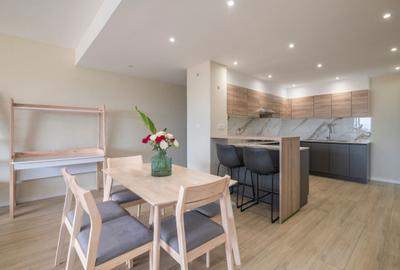 Furnished 2 Bed Apartment with En Suite in Riverside