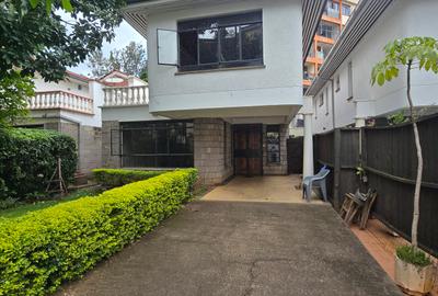 4 Bed Townhouse with En Suite at Lavington Green