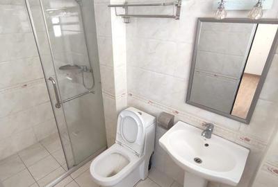 2 Bed Apartment with En Suite in Lavington