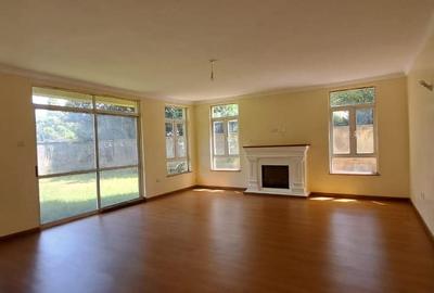 5 Bed Townhouse with En Suite in Kyuna - 4