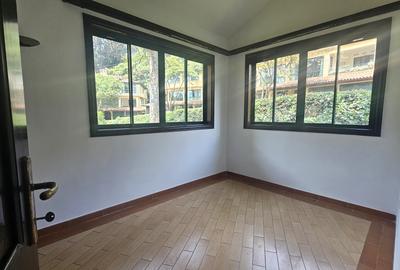 4 Bed Townhouse with En Suite at Kyuna