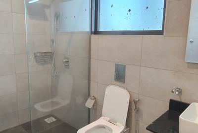 2 Bed Apartment with En Suite at Parklands - 4
