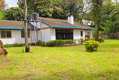 4 Bed House with En Suite at Loresho Crescent