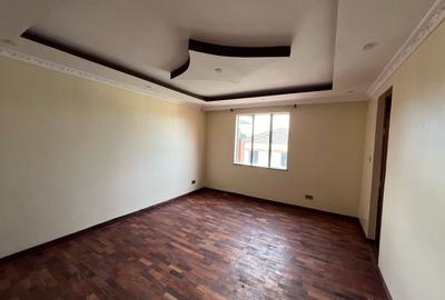 8 Bed House with En Suite at Gardens