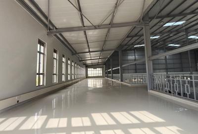 7,500 ft² Warehouse with Service Charge Included in Tatu City - 3