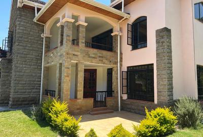 5 Bed House with En Suite at Kcb Karen