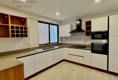 3 Bed Apartment with En Suite at Rhapta Road