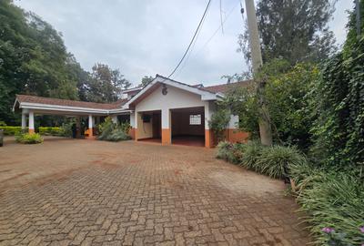 4 Bed House with En Suite in Runda