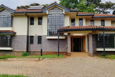 4 Bed Townhouse with En Suite in Karen