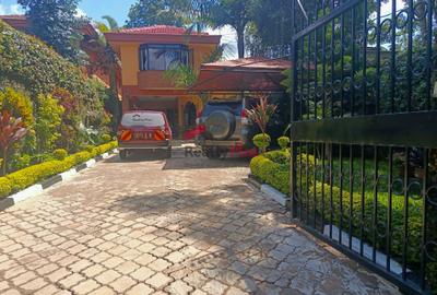 4 Bed House with En Suite in Westlands Area