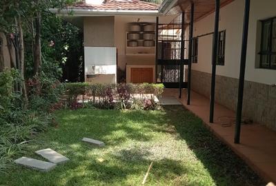 2 Bed House with En Suite at Bongani