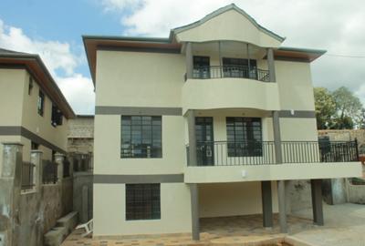 4 Bed Townhouse with En Suite at Banana - Kiambu - 3