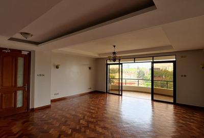 4 Bed Apartment with En Suite at Riverside Drive - 4