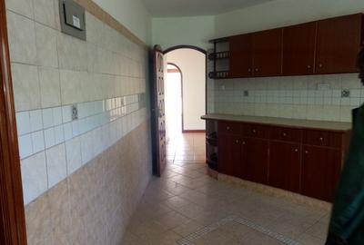 4 Bed Apartment with En Suite at Brookside