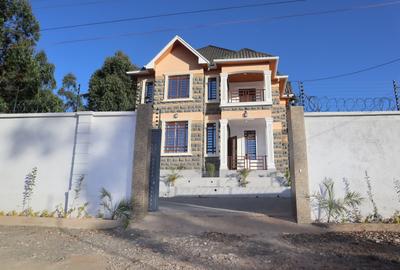 4 Bed House with En Suite at Lemiso Road