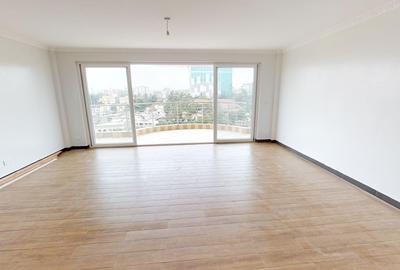 3 Bed Apartment with En Suite at Parklands