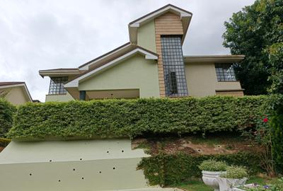 4 Bed Townhouse with En Suite in Kitisuru
