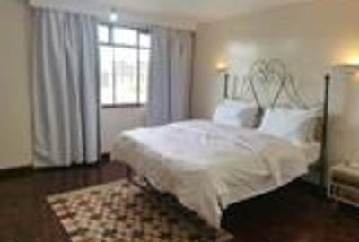 Furnished 3 Bed Apartment with En Suite in Riverside - 4