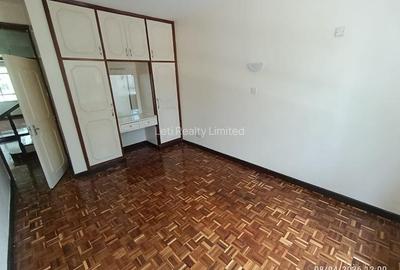 5 Bed Townhouse with En Suite in Kilimani - 3