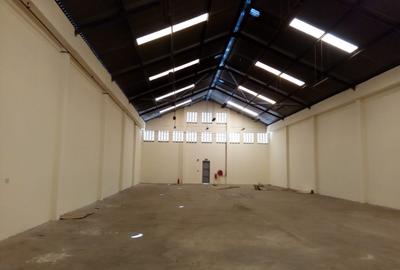 10,383 ft² Warehouse with Service Charge Included in Mombasa Road