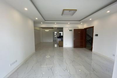 4 Bed Apartment with En Suite at Othaya Road - 3