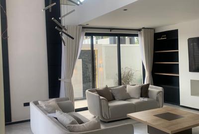 4 Bed Villa with En Suite in Ruiru - 2