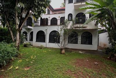 4 Bed Townhouse with En Suite at Riverside Drive