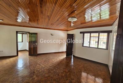 5 Bed House with En Suite in Gigiri