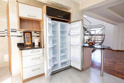 5 Bed Apartment with En Suite at Church Road