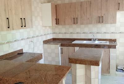 2 Bed House with En Suite in Karen - 3