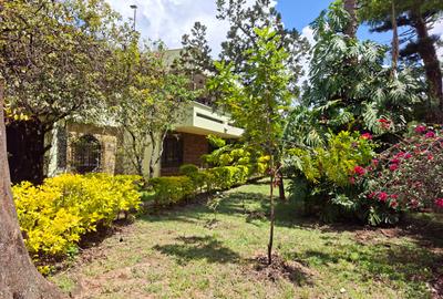 5 Bed House with En Suite at Karen Plains - 2