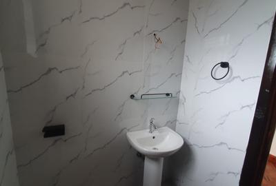 4 Bed House with En Suite in Karen - 2