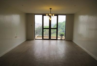 2 Bed Apartment with En Suite at Riverside Drive - 4