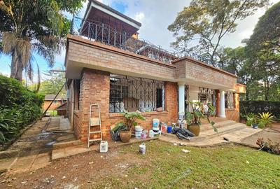 4 Bed House with En Suite in Muthaiga