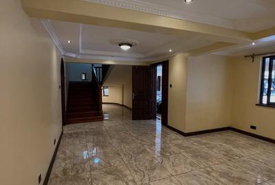 5 Bed Townhouse with En Suite at Muthangari Drive - 4