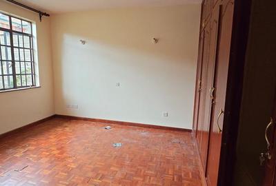 4 Bed Townhouse with En Suite in Lavington - 4