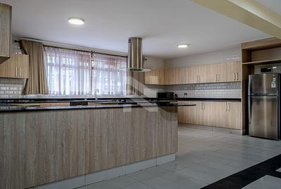 4 Bed House with En Suite in Karen - 3