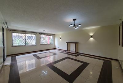 4 Bed Apartment with En Suite at Peponi Rd - 3